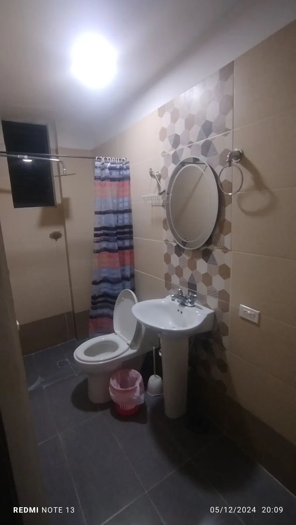 405